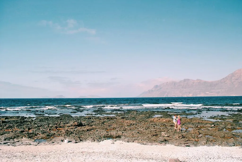 Juanita Beach Caleta De Famara Apartment