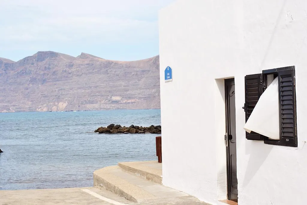 Juanita Beach Caleta De Famara 0*,